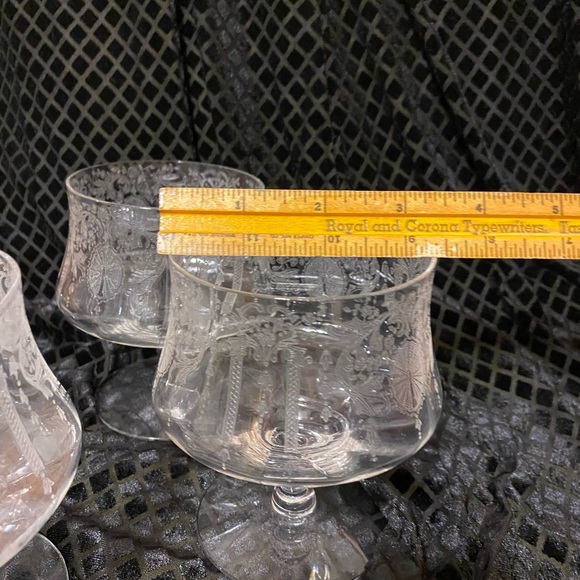 Chantilly by Cambridge hand blown glasses - Picture 6 of 8